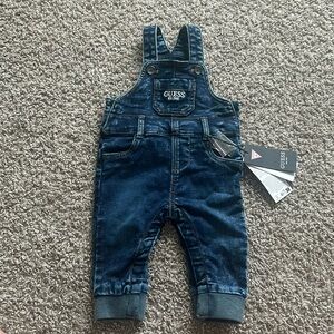 Brand new 3-6M Guess Overalls! Perfect for family photos